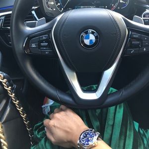 Meet your Posher, Helen